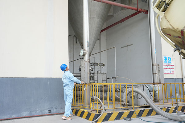 حمل مواد اولیه