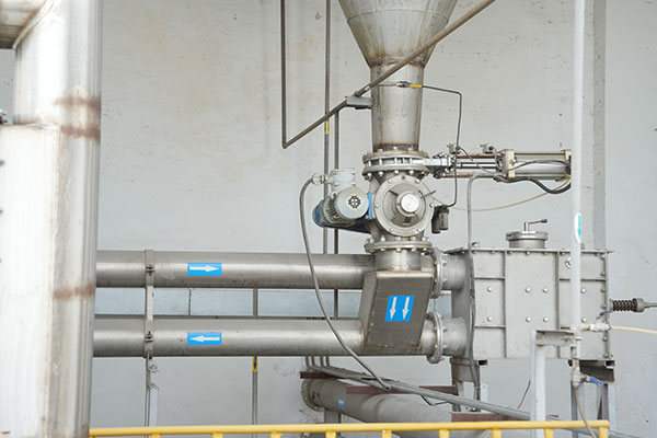 مخازن ذخیره مواد اولیه